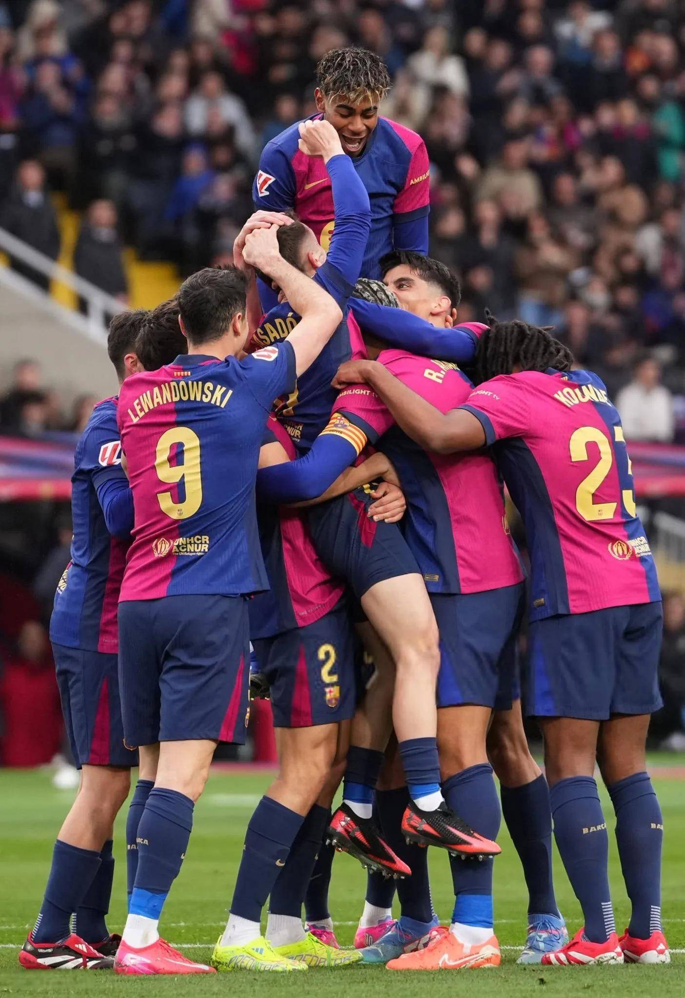 巴黎再胜曼联，晋级前景不妙的简单介绍