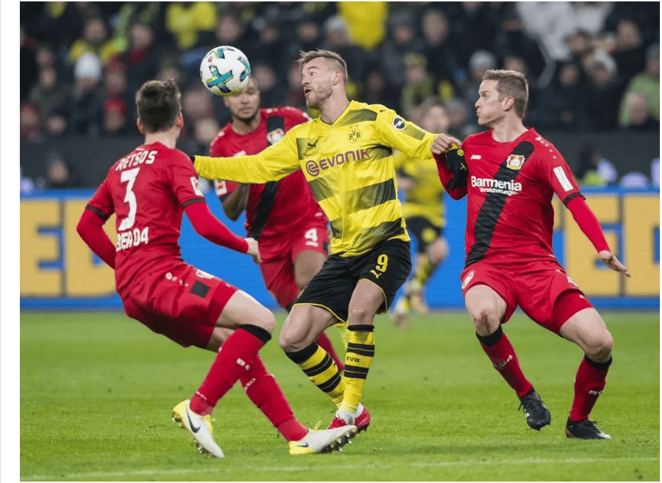 星空体育入口-勒沃库森主场不敌多特蒙德，遭遇连败的简单介绍