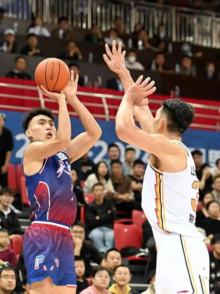 星空体育下载-关于安徽主场取得胜利，全队奋勇拼搏获得成功的信息