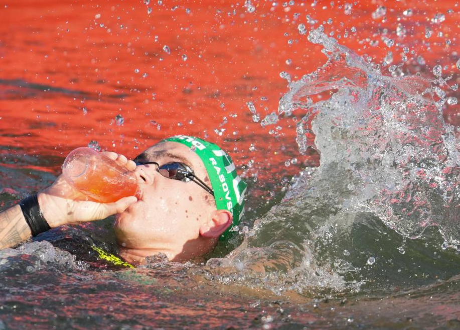 包含匈牙利选手突破个人极限夺得游泳金牌的词条