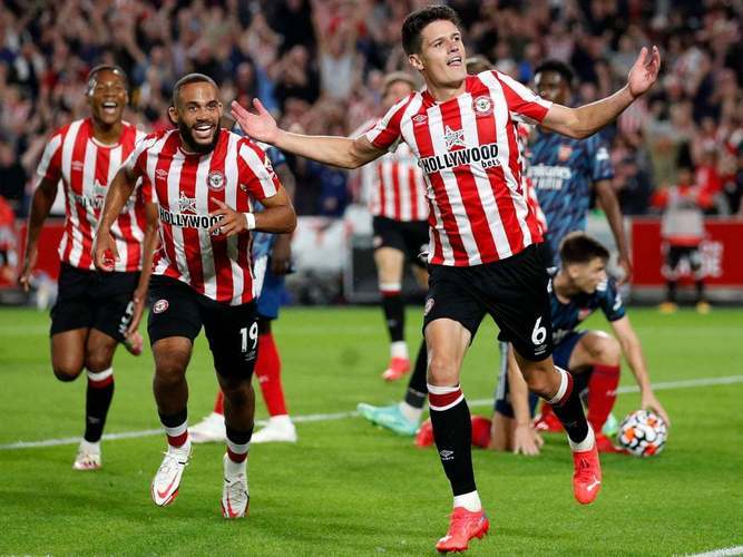 富勒姆主场击败布里斯托尔城,抢得三分的简单介绍 富勒姆主场击败布里斯托尔城,抢得三分的简单介绍