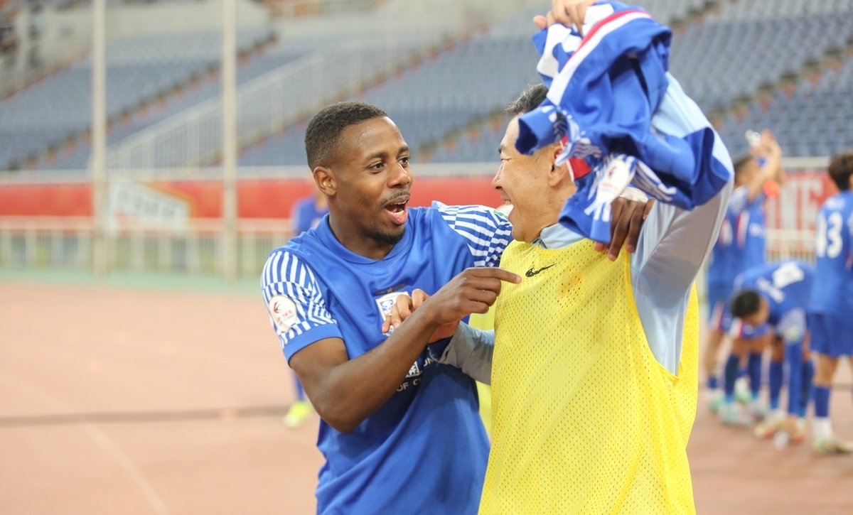 热门球队庆祝着胜利的同时，又迎来新的挑战的简单介绍