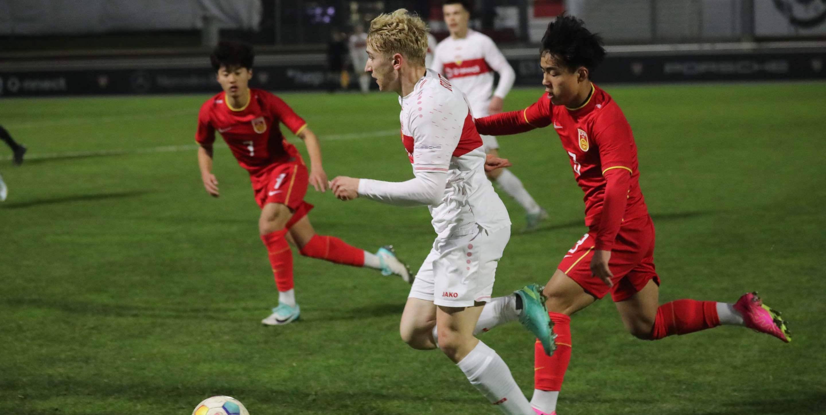 星空体育网页版登录入口-斯图加特球员联手取得出色胜利