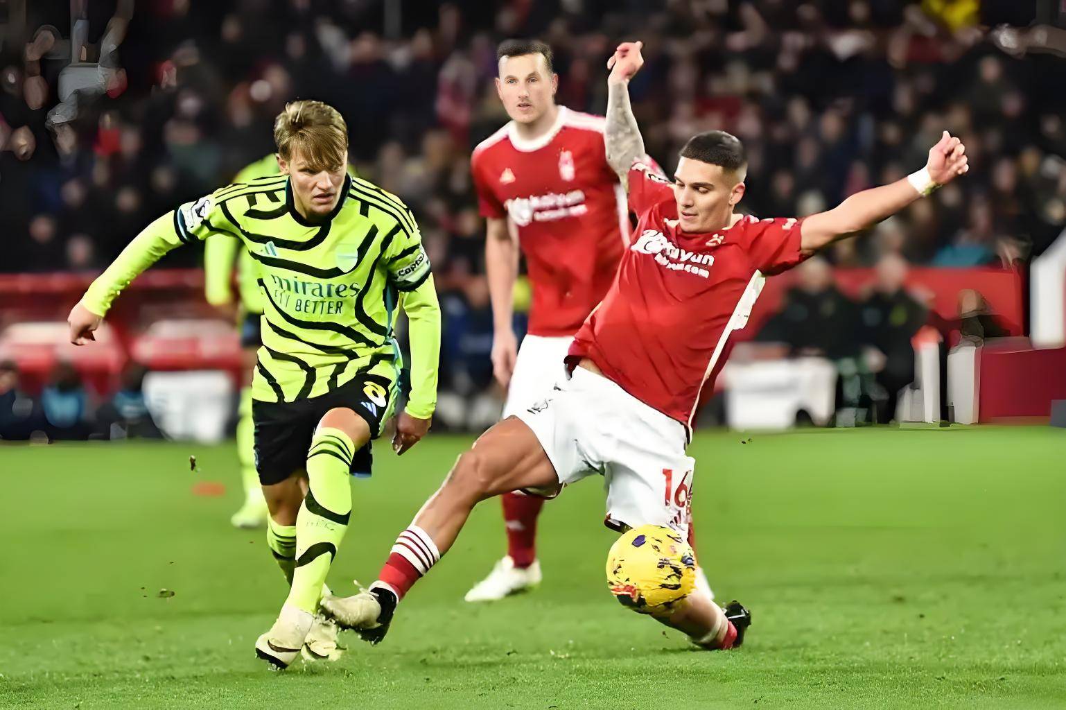 伯恩茅斯中场表现稳定，帮助球队赢得比赛